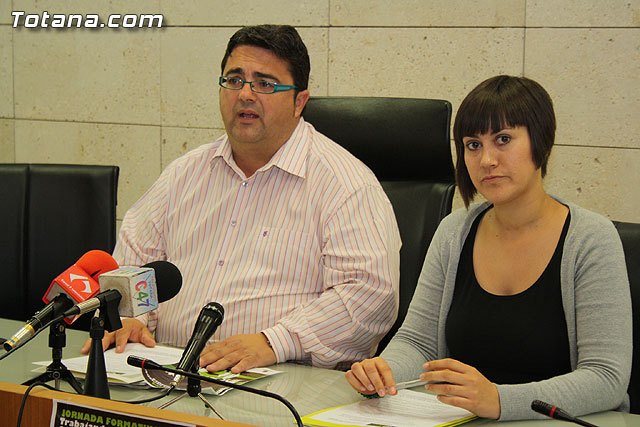 Totana acoge la jornada formativa Trabajando con personas construimos comunidad - 1, Foto 1