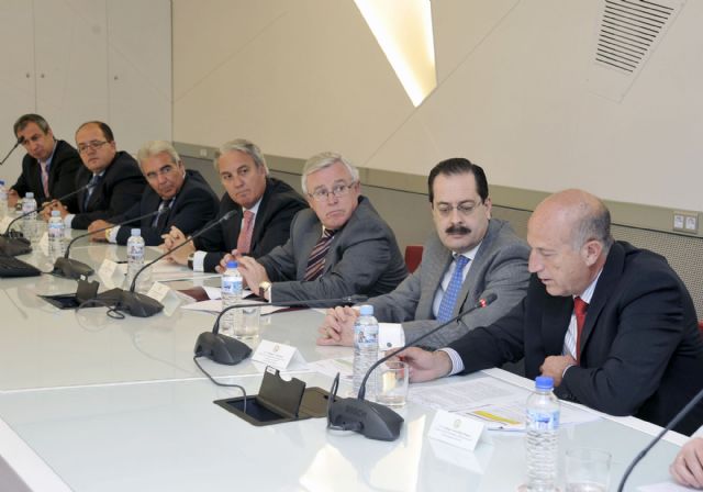 La Universidad de Murcia desarrolla un sistema para la consulta del transporte público en invidentes - 1, Foto 1