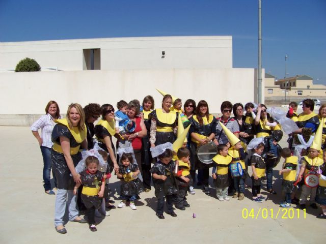 Pequeños nazarenos, capirotes y manolas en La Aljorra - 5, Foto 5
