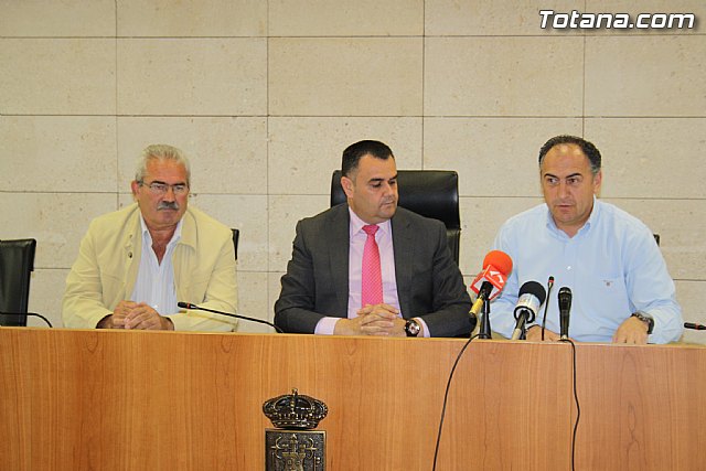 48 desempleados han obtenido la tarjeta profesional de la construccin cuya formacin ha sido impulsada por AEMCO en colaboracin con el ayuntamiento - 1