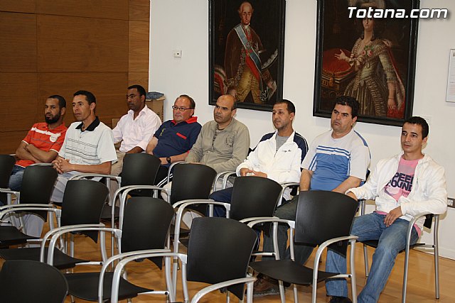 48 desempleados han obtenido la tarjeta profesional de la construccin cuya formacin ha sido impulsada por AEMCO en colaboracin con el ayuntamiento - 3