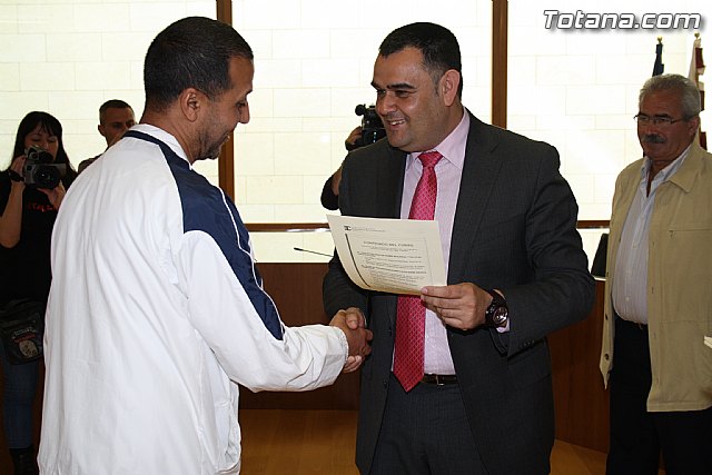 48 desempleados han obtenido la tarjeta profesional de la construccin cuya formacin ha sido impulsada por AEMCO en colaboracin con el ayuntamiento - 5