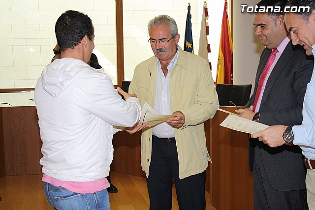 48 desempleados han obtenido la tarjeta profesional de la construccin cuya formacin ha sido impulsada por AEMCO en colaboracin con el ayuntamiento - 6