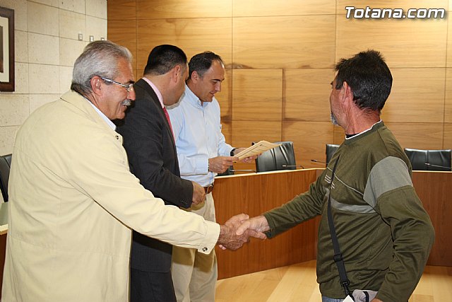 48 desempleados han obtenido la tarjeta profesional de la construccin cuya formacin ha sido impulsada por AEMCO en colaboracin con el ayuntamiento - 9