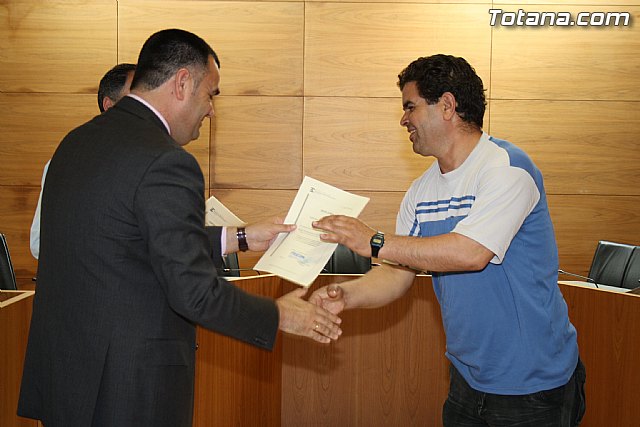 48 desempleados han obtenido la tarjeta profesional de la construccin cuya formacin ha sido impulsada por AEMCO en colaboracin con el ayuntamiento - 16