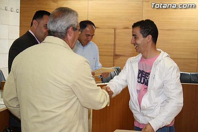 48 desempleados han obtenido la tarjeta profesional de la construccin cuya formacin ha sido impulsada por AEMCO en colaboracin con el ayuntamiento - 17