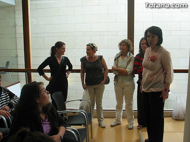 El alcalde y la concejal de Turismo reciben a los alumnos del IES 