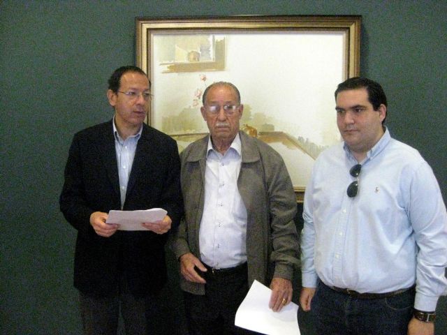 El Alcalde felicita a los Caballeros de la Fuensanta por nombrar a Su Majestad el Rey como Caballero de Honor - 1, Foto 1