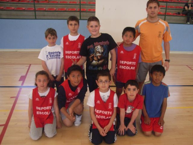 La concejalía de Deportes organizó una jornada de baloncesto benjamín de Deporte Escolar, Foto 4