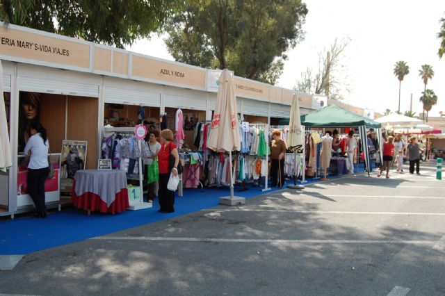 La I Feria de Comercio torreña abre sus puertas - 2, Foto 2