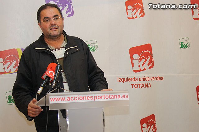 Rueda de prensa IU-verdes Totana 15/04/2011, Foto 1