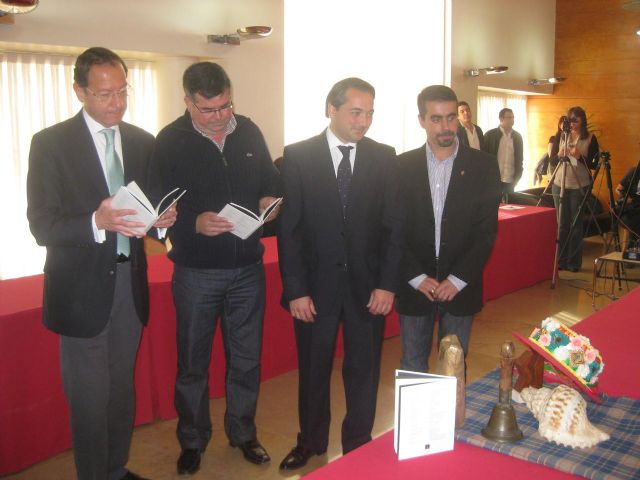 El Ayuntamiento edita un libro-disco para transmitir el patrimonio sonoro-cultural del municipio - 1, Foto 1