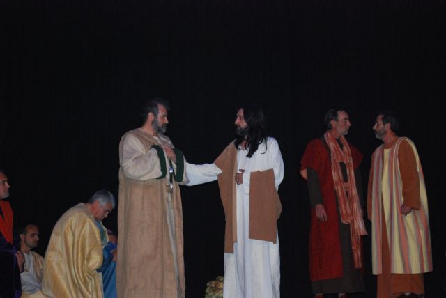 El Teatro Cervantes acogió el Auto del Prendimiento y la Bocina - 1, Foto 1