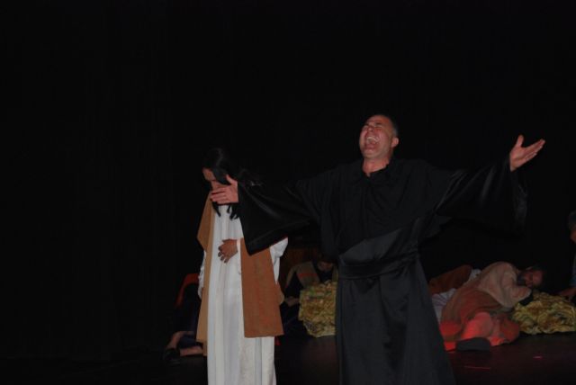 El Teatro Cervantes acogió el Auto del Prendimiento y la Bocina - 2, Foto 2