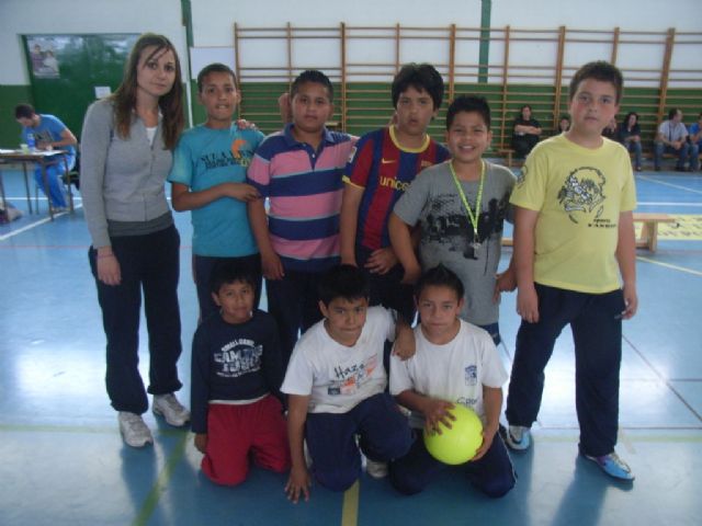 La concejalía de Deportes organizó una jornada de voleibol alevín de Deporte Escolar, Foto 2