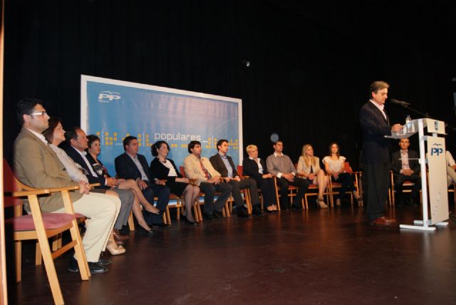 Nueve hombres y siete mujeres, con un promedio de edad de 35 años, componen la candidatura que el Partido Popular de Alguazas presenta a las elecciones municipales del 22 de Mayo - 3, Foto 3