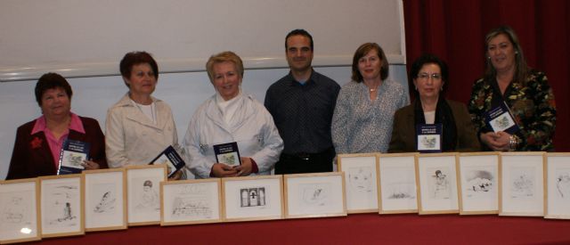 Más de 200 personas asistieron a la presentación del libro ´Entre la luz y la sombra´ de la poeta lumbrerense María Luca de Fulcara - 1, Foto 1