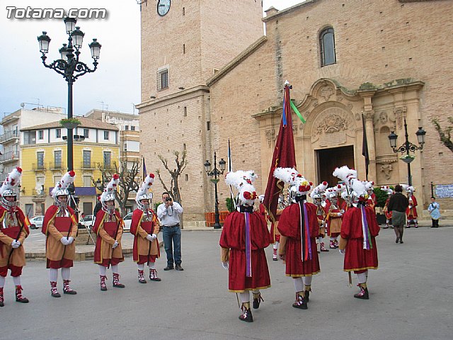 El alcalde de Totana hizo la tradicional entrega de la bandera a Los Armaos - 6