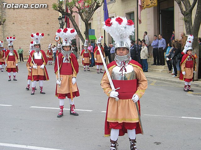 El alcalde de Totana hizo la tradicional entrega de la bandera a Los Armaos - 16