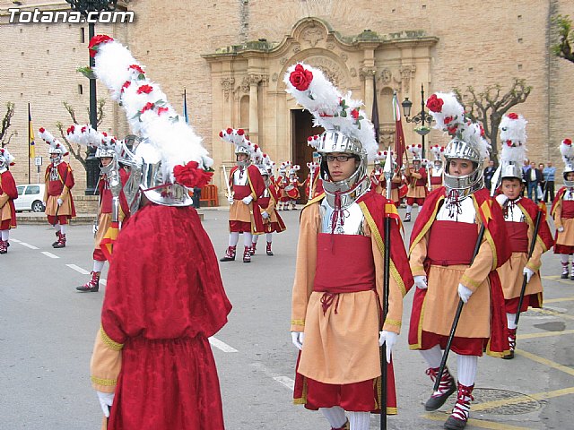 El alcalde de Totana hizo la tradicional entrega de la bandera a Los Armaos - 18