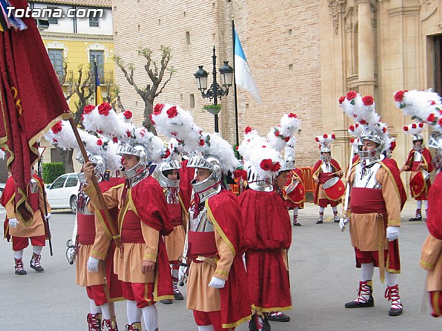 El alcalde de Totana hizo la tradicional entrega de la bandera a Los Armaos - 22