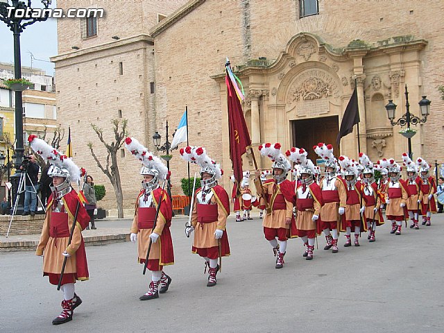 El alcalde de Totana hizo la tradicional entrega de la bandera a Los Armaos - 30
