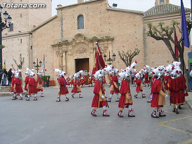 El alcalde de Totana hizo la tradicional entrega de la bandera a Los Armaos - 34