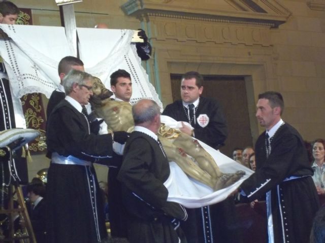 Lorquí vibró en su Viernes Santo con el tradicional Desenclavamiento - 2, Foto 2