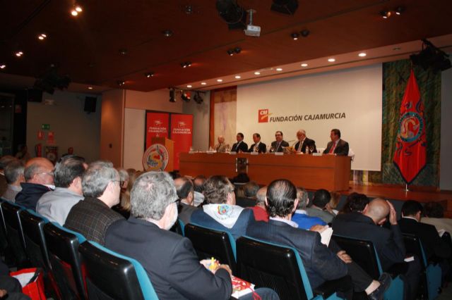 El Alcalde asiste a la presentación de la revista sardinera - 2, Foto 2