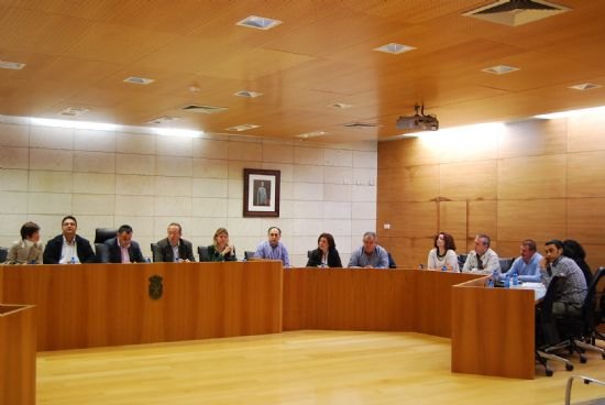 El Pleno de Totana ha sorteado la composición de las mesas electorales para los comicios municipales y autonómicos del 22 de mayo, Foto 1
