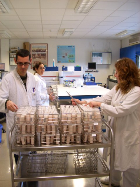 Agricultura colabora en un proyecto internacional para optimizar el análisis de calidad de la leche de cabra - 2, Foto 2