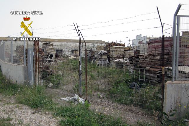 La Guardia Civil detiene a tres personas e imputa a otra por la comisión de delitos contra el patrimonio en Cartagena y La Unión - 1, Foto 1