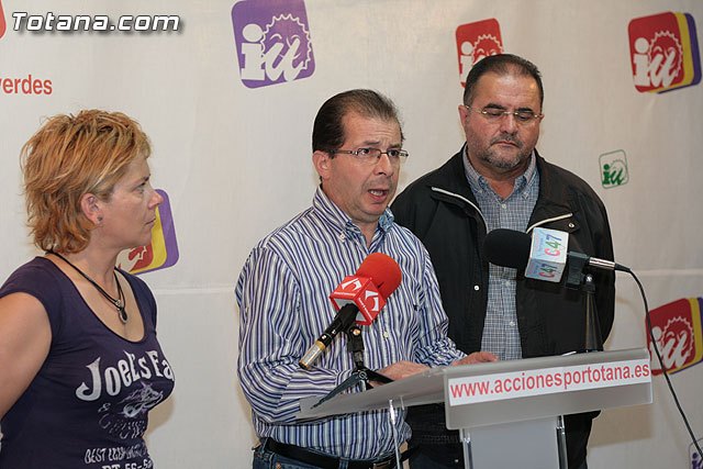 Lali Moreno y Juan José Cánovas mantuvieron una reunión con el Secretario Comarcal de Comisiones Obreras, Enrique González, Foto 3
