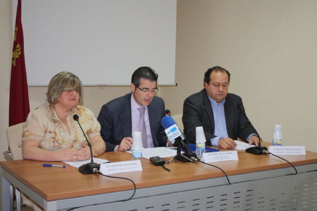 El ayuntamiento de Torre-Pacheco firma un convenio con FAMDIF - 2, Foto 2