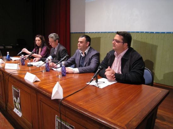 Más de cien personas de distintos puntos de España participan en la jornada formativa Trabajando con personas construimos comunidad - 1, Foto 1