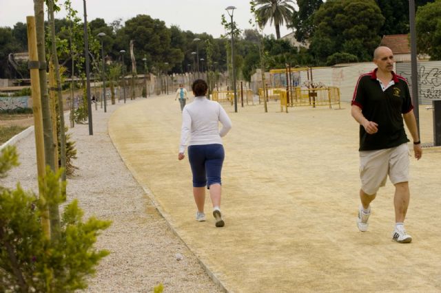 Los vecinos de Barrio Peral se movilizan por una Vía Verde sin excrementos de perro - 1, Foto 1