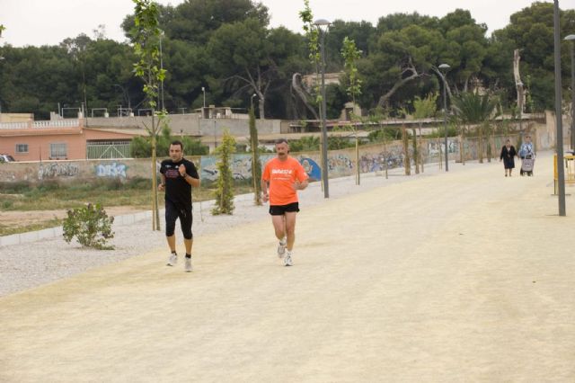 Los vecinos de Barrio Peral se movilizan por una Vía Verde sin excrementos de perro - 3, Foto 3