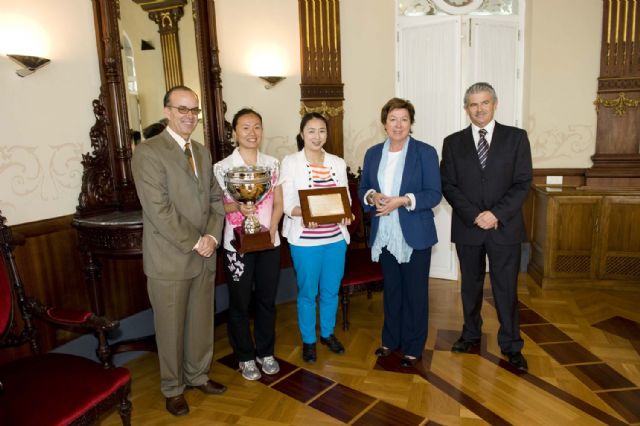 La alcaldesa felicita a las campeonas de Tenis de Mesa - 3, Foto 3