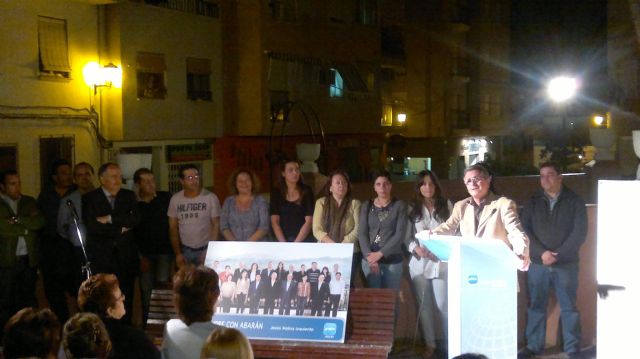 Gran afluencia de público en la reunión de vecinos del Barrio de La Solana - 2, Foto 2