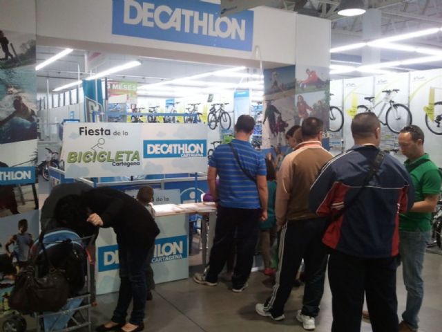 La XI Fiesta de la Bicicleta-Decabike supera ya las 2.000 inscripciones - 3, Foto 3