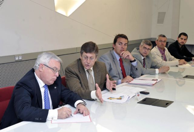 Juan Bernal reclama un papel protagonista de la Universidad de Murcia en el modelo productivo de la Región - 1, Foto 1