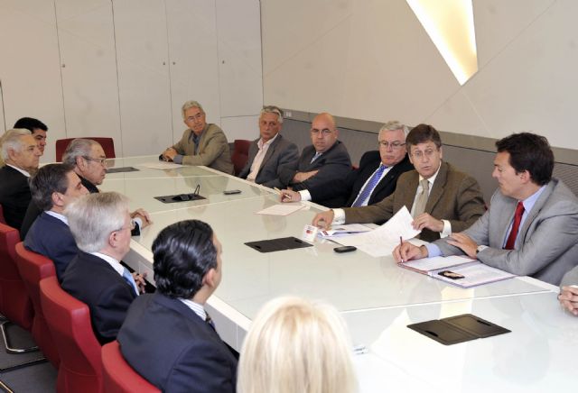 Juan Bernal reclama un papel protagonista de la Universidad de Murcia en el modelo productivo de la Región - 3, Foto 3