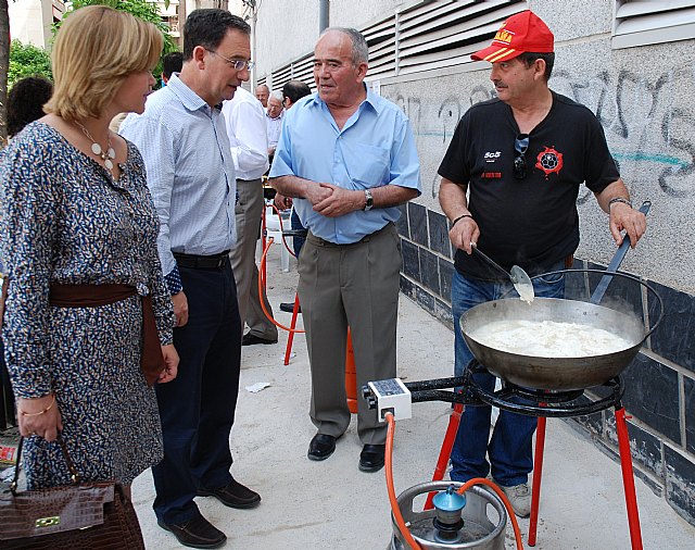Una degustación de migas abre el 37 aniversario del Centro Social de Mayores de Molina de Segura - 1, Foto 1