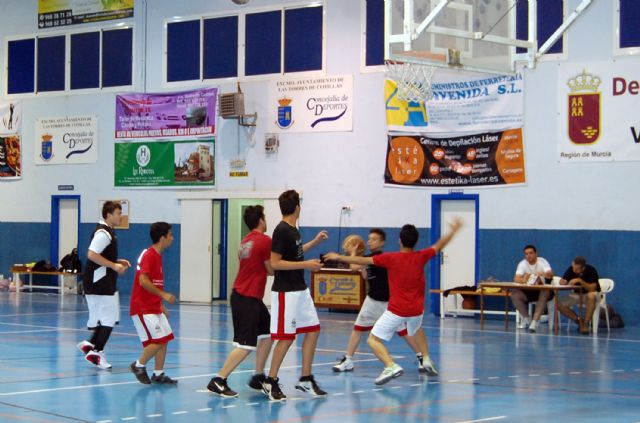 El basket 3x3 protagoniza la III Jornada Deportiva Nocturna para Jóvenes torreña - 1, Foto 1