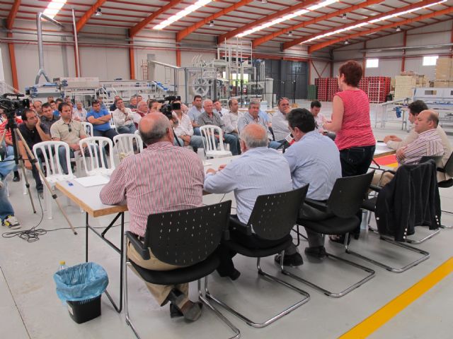 Retegui insta a todas las fuerzas políticas a unirse en ayuda de los agricultores afectados por la granizada del fin de semana - 2, Foto 2