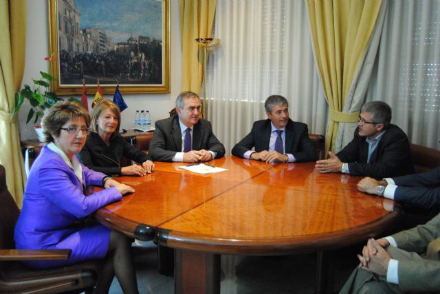 González Tovar recibió al nuevo director del aeropuerto de San Javier - 1, Foto 1