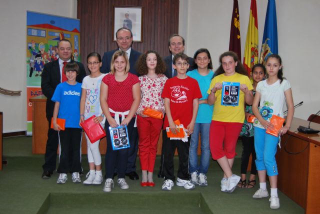 Los niños del municipio participan en un concurso sobre Riesgos Laborales, Foto 1