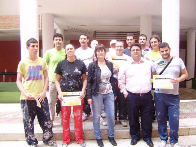 Un total de 46 personas finalizan su formación en talleres de alfabetización y pintura - 3, Foto 3