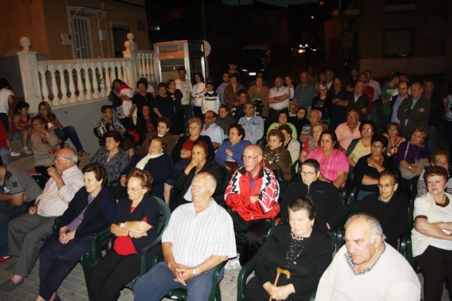 Los vecinos de la Cañada y San José asistieron de forma numerosa a escuchar las propuestas de IU-Verdes, Foto 1