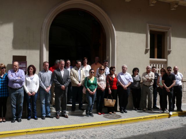 Jumilla se suma al dolor de los vecinos de Lorca y guarda un minuto de silencio por las víctimas - 1, Foto 1